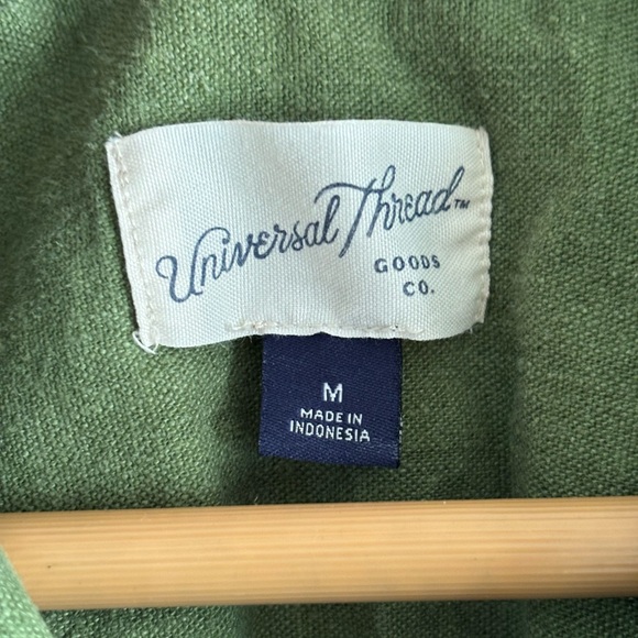 Universal Thread Green Button-Down Shirt - Picture 7 of 10